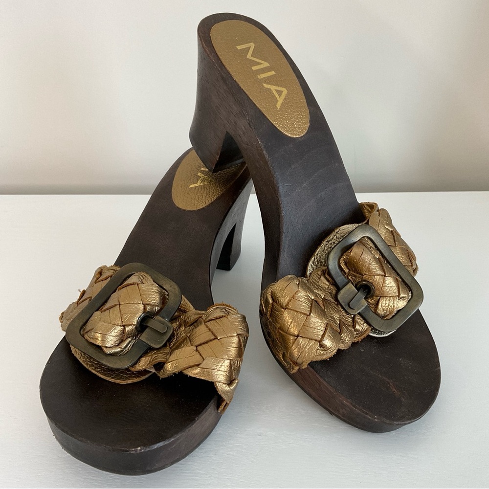 MIA Gold Leather Braided Buckle Strap 70’s Platform (7)